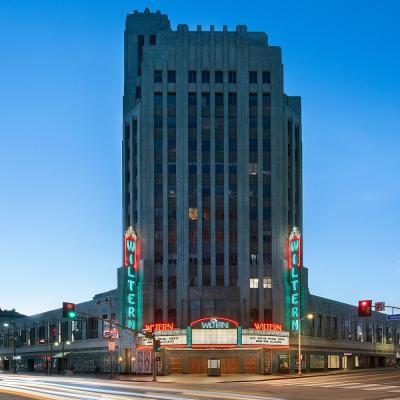 G Albert Lansburgh Original 1931 Art Deco Pendant Chandelier from The Wiltern Theater