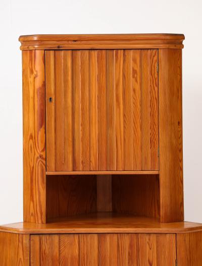 G ran Malmvall G ran Malmval Svensk F r Corner Cupboard Sweden 1940 labelled