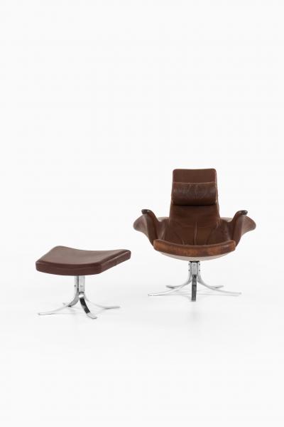 G sta Berg Easy Chair with Stool Model M sen Seagull Produced by Fritz Hansen