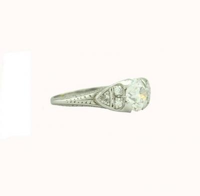 GIA CERTIFIED 0 93 CARAT DIAMOND AND PLATINUM VINTAGE ENGAGEMENT RING