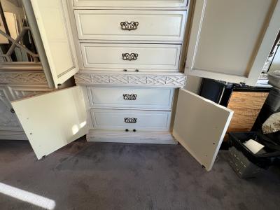 GLAMOROUS PAIR OF HOLLYWOOD REGENCY PAGODA FORM MIRRORED WALL CABINETS