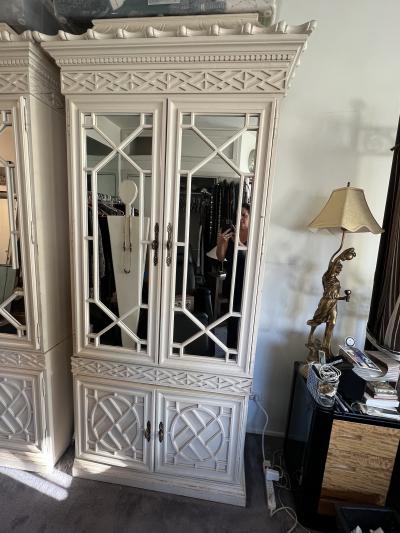 GLAMOROUS PAIR OF HOLLYWOOD REGENCY PAGODA FORM MIRRORED WALL CABINETS