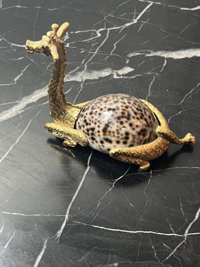 GOLD METAL GIRAFFE WITH COWRIE SHELL BODY SCULPTURE