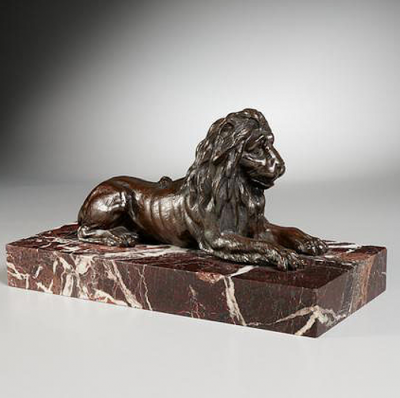 GRAND TOUR PERIOD BRONZE SCULPTURE OF A LION