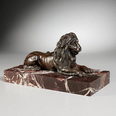 GRAND TOUR PERIOD BRONZE SCULPTURE OF A LION