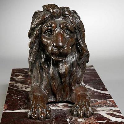 GRAND TOUR PERIOD BRONZE SCULPTURE OF A LION