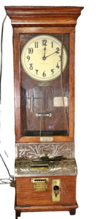GREAT DESIGN OAK 1900S INTERNATIONAL TIME RECORDING CLOCK NYC