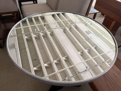 GUERIDON WITH MIRRORED TOP