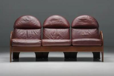 Gae Aulenti Three Seater Arcata by Gae Aulenti Walnut and Burgundy Leather 1968