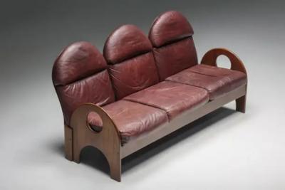Gae Aulenti Three Seater Arcata by Gae Aulenti Walnut and Burgundy Leather 1968