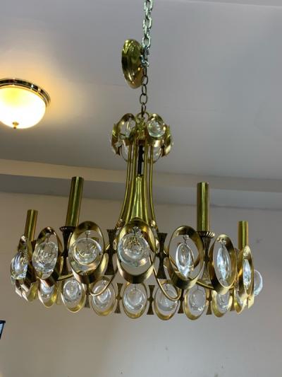 Gaetano Sciolari GAETANO SCIOLARI MODERNIST GOLDTONE AND GLASS PRISM CHANDELIER