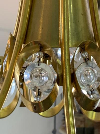 Gaetano Sciolari GAETANO SCIOLARI MODERNIST GOLDTONE AND GLASS PRISM CHANDELIER