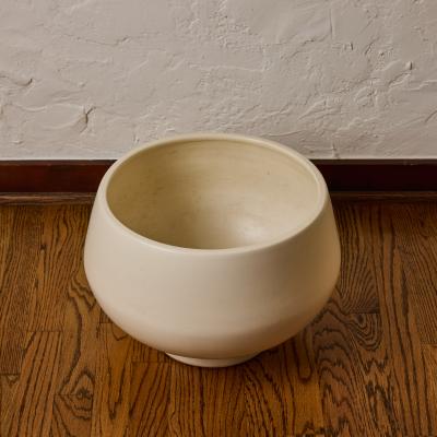 Gainey Ceramics Gainey Matte Glazed Ceramic Planter circa 2000s