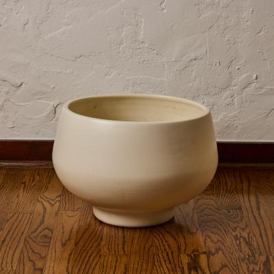 Gainey Ceramics Gainey Matte Glazed Ceramic Planter circa 2000s