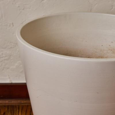 Gainey Ceramics Set of 3 1970s White Conical Gainey Planters in the Manner of LaGardo Tackett