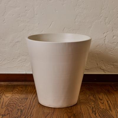 Gainey Ceramics Set of 3 1970s White Conical Gainey Planters in the Manner of LaGardo Tackett