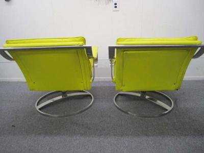 Gardner Leaver Pair of Gardner Leaver for Steelcase Oversized Chrome Swivel Lounge Chairs