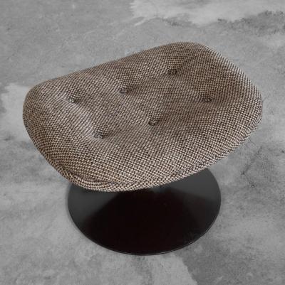 Geoffrey Harcourt Geoffrey Harcourt Pair of F152 Lounge Chairs with Ottoman for Artifort 1975