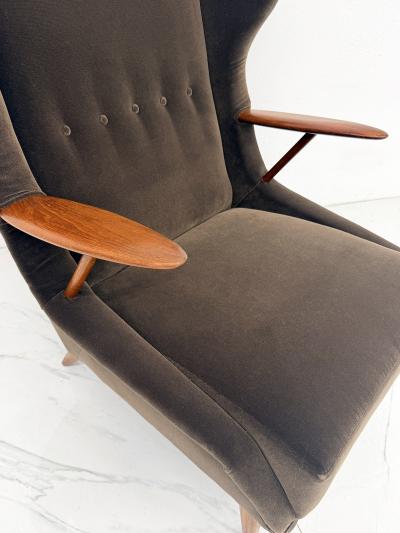 Georg Thams Model VP 37 Oak and Teak Lounge Chair by Georg Thams Denmark 1950s