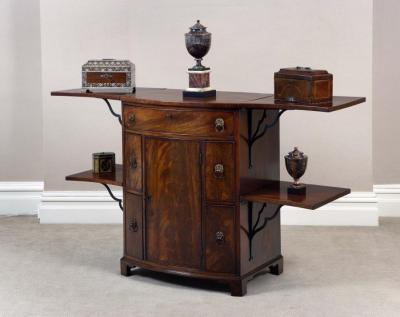 George Hepplewhite Sideboard Serving Table Buffet in Choice Mahogany of the Georgian Period