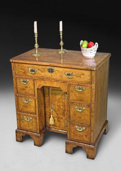 George I Figured Walnut Kneehole Desk