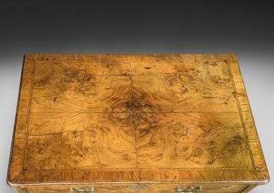 George I Figured Walnut Kneehole Desk