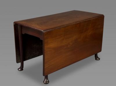George II Mahogany Dining Table in the manner of Giles Grendy