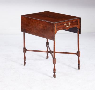 George II Spider Leg Pembroke Table