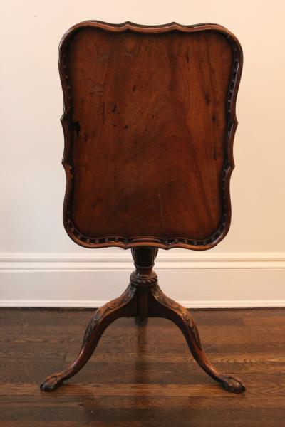 George III Gallery Tripod Tilt Top Table