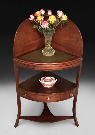 George III Mahogany Corner Washstand