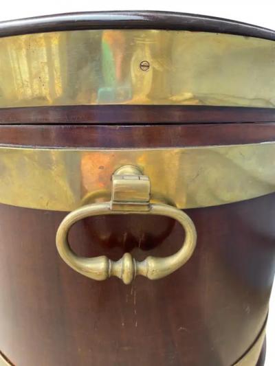 George III Mahogany Oval Cellarette