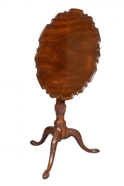 George III Mahogany Piecrust Tilt Top Table