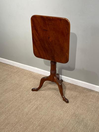 George III Mahogany tilt top Tripod Table