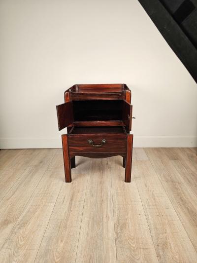 George III Period Inlaid Mahogany Commode with Boxwood Stringing circa 1790