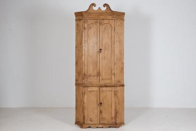 George III Pine Corner Cupboard