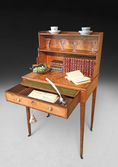 George III Satinwood Bonheur du Jour