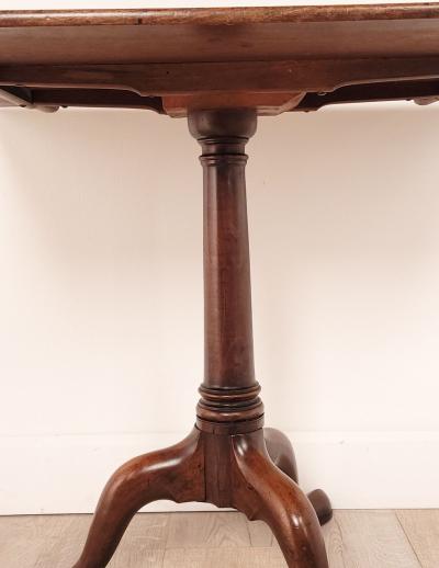 George III Tilt Top Mahogany Rectangular Tea Table circa 1790