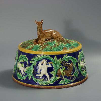 George Jones Majolica Deer Game Pie Dish and Liner