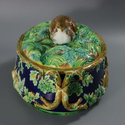George Jones Majolica Partridge Game Pie Dish