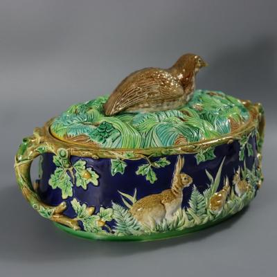 George Jones Majolica Partridge Game Pie Dish