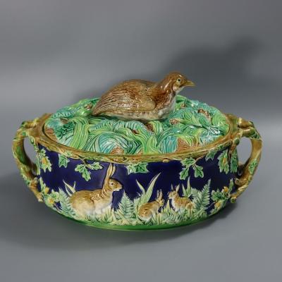 George Jones Majolica Partridge Game Pie Dish