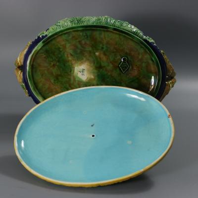 George Jones Majolica Partridge Game Pie Dish