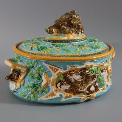 George Jones Majolica Wild Boar Game Pie Dish