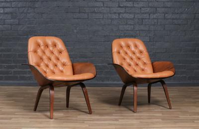 George Mulhauser George Mulhauser Tufted Leather Walnut Lounge Chairs for Plycraft