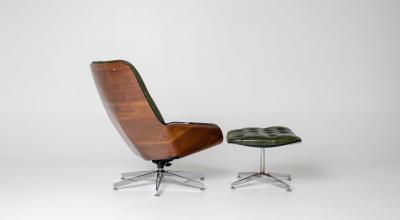 George Mulhauser Mr Chair with Rare Metal Star Base in Moss Green Leather
