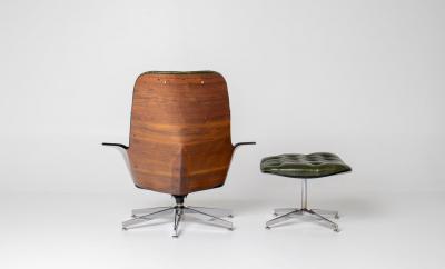 George Mulhauser Mr Chair with Rare Metal Star Base in Moss Green Leather
