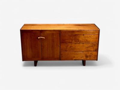 George Nakashima George Nakashima Mid Century Modern American Walnut Rare Dresser USA 1953