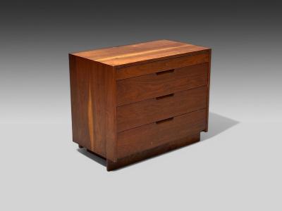 George Nakashima George Nakashima Mid Century Modern Sap Walnut Rare Dresser USA 1958