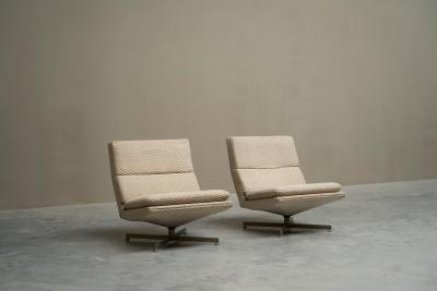 Georges Charles van Rijk Georges Charles van Rijk Pair of Swivel Lounge Chairs for Beaufort Belgium 1960s