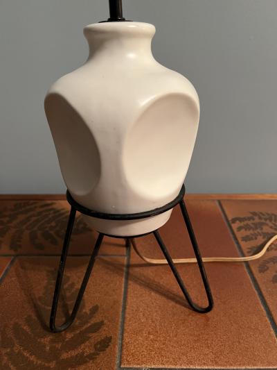 Georges Jouve MID CENTURY MODERNIST WHITE CERAMIC LAMP IN THE MANNER OF GEORGES JOUVE